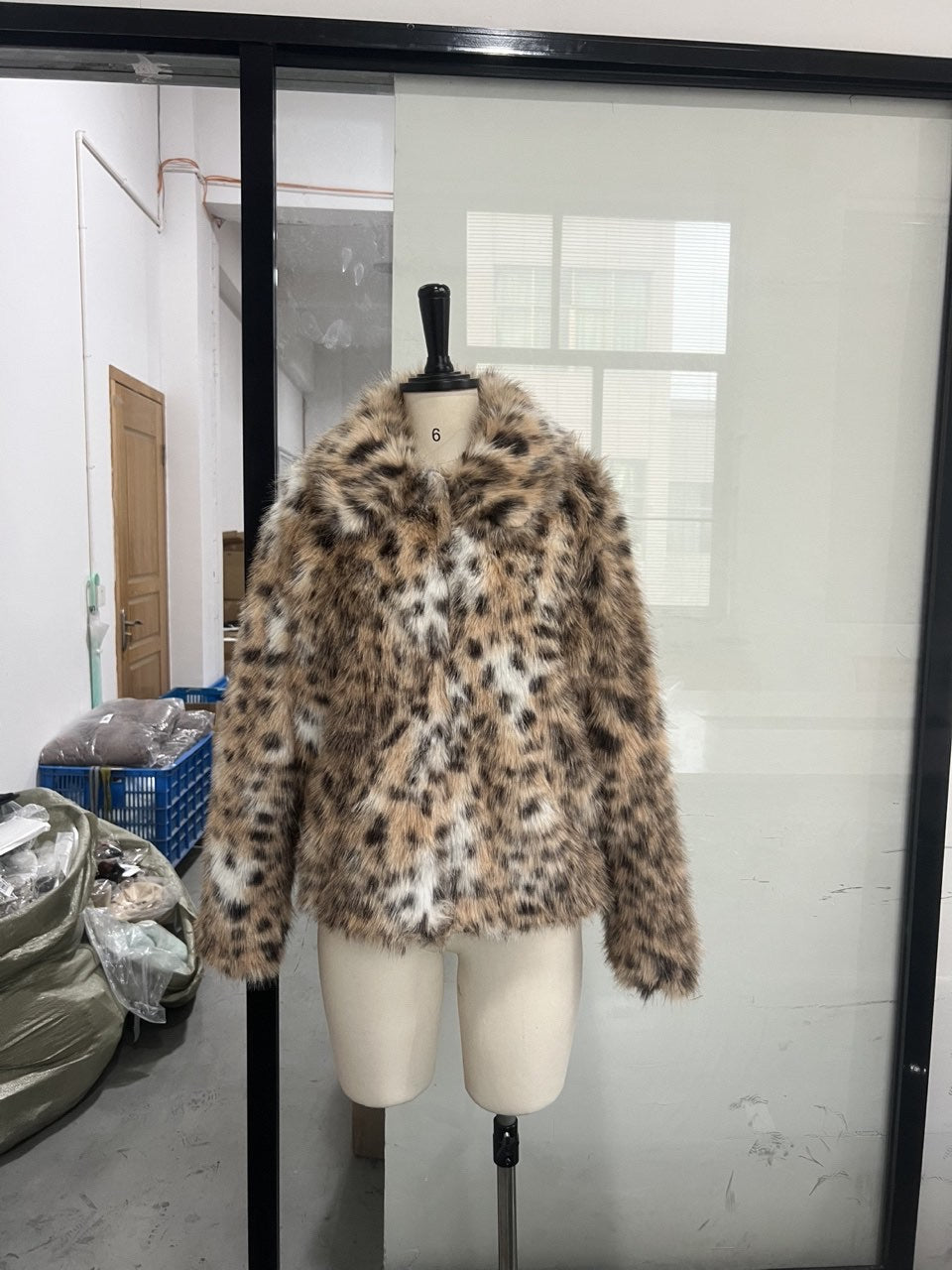 Manteau Femme Léopard avec Col – Chaud et Décontracté